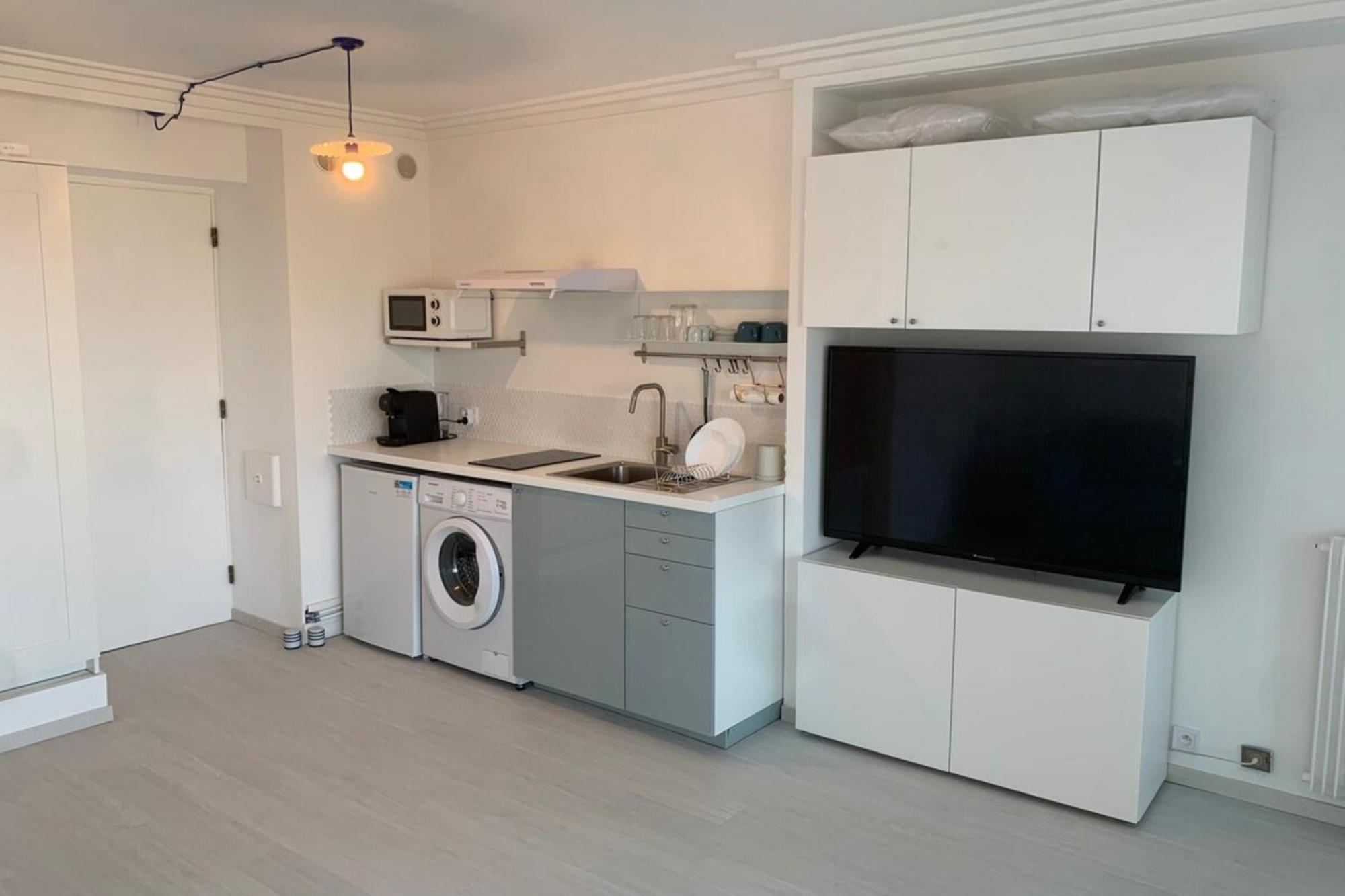 06At1 - Cosy Seaside Studio In An Ideal Location 昂蒂布 外观 照片